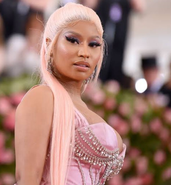 PopMedia_1's tweet photo. Nicki Minaj is currently the #1 trending artists worldwide following her surprise appearance and shout-out at a White House event. https://t.co/VFgZdwph3e