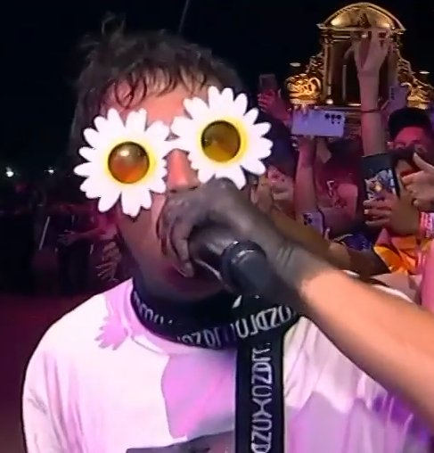 zulancy's tweet photo. What is twenty one pilots even about? https://t.co/Qvbo8wbmaN