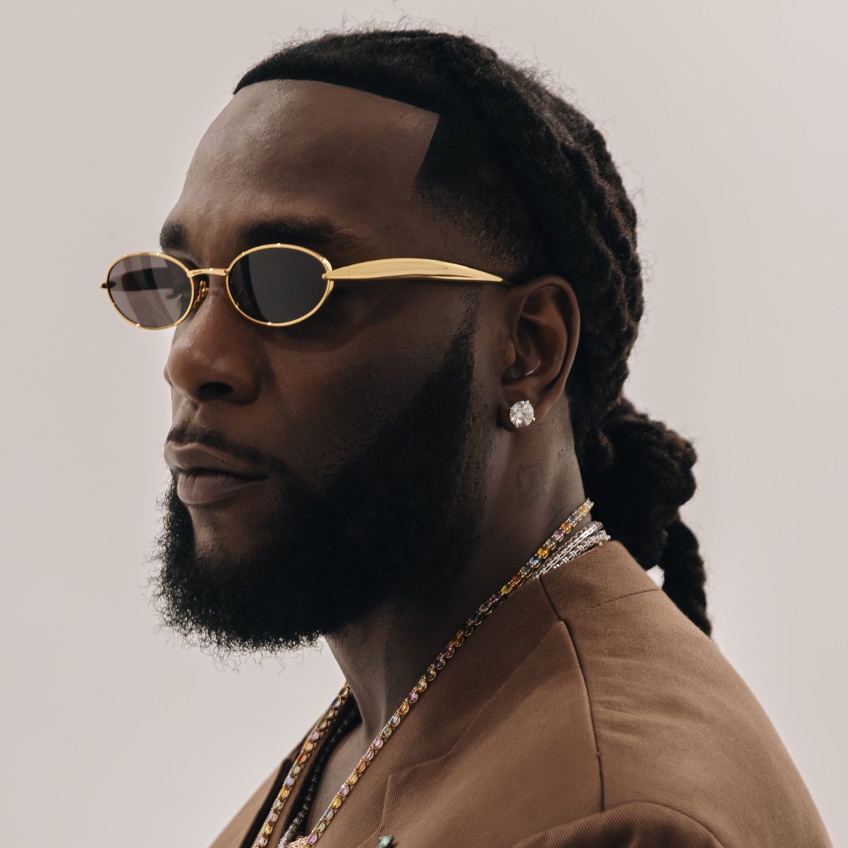 chartdata's tweet photo. Burna Boy becomes the first African artist to surpass 50 million monthly listeners in Spotify history. https://t.co/sAiqyMVGsa