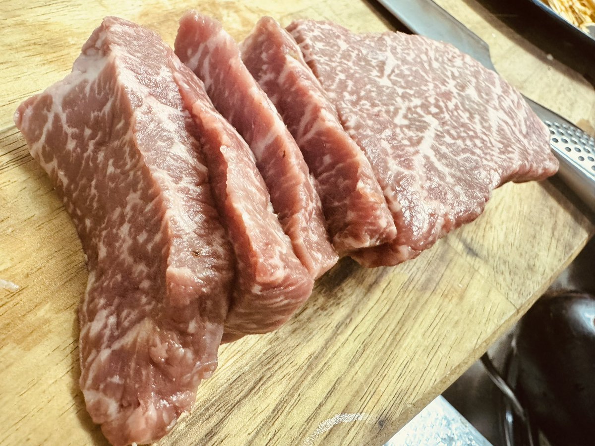 maanyaW2's tweet photo. 【バクEXお手伝い】
みれちゃんとクラメンのぷぴるたんのやーつ♡
おめでと✧*｡٩(ˊᗜˋ*)و✧*｡
おにたも無事遅めの晩御飯食べれました🍖🦀
今晩ゎ焼肉とカニ😊
頑張ったからご褒美ご飯♡
まだの人もなるべくたくさんクリア出来ますよーに(人´꒳`)♡⃛ꕤ https://t.co/gyHzya8aan