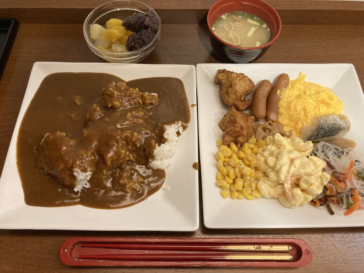 The16thperson's tweet photo. 昨日のWELCOMEをクビになった自由人は故あって一昨日から名古屋に居てます🏨
で、駅前を歩いていたらMONSTARをゲリラ的に配るイベントをしていたので、飲まないけど便乗してもらったので、誰かにあげようっと✨
#クビになった自由人
#2026年7月6日
#名古屋
#MONSTAR https://t.co/krteOpXjHg