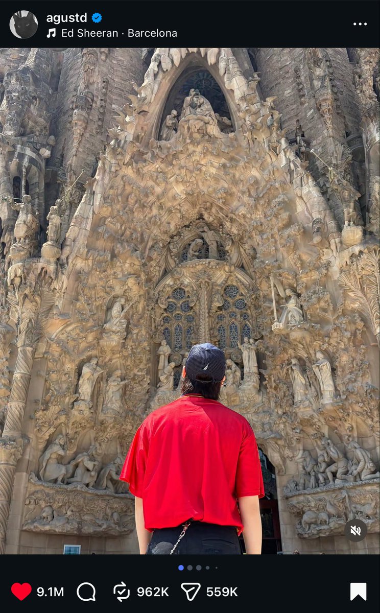 yoongibrand's tweet photo. Yoongi’s Instagram post with his beautiful Barcelona pictures is now at 9.1M likes. 👀🥰 #Agustd #슈가  #SUGA_ARIRANGTOUR https://t.co/kQlPGFNbcz