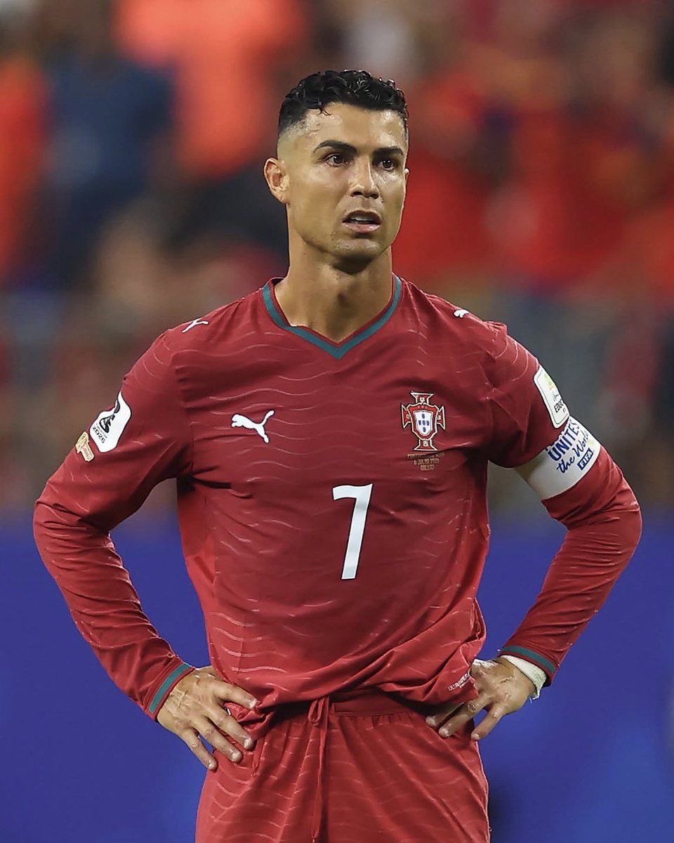 adricabeza_'s tweet photo. Julio de 2026. Estamos en cuartos de la copa del mundo, seguimos sin encajar un gol en lo que va de torneo y don Miguel Merino Zazón acaba de jubilar al hdp de Cristiano. Sonríe, ganó el fútbol. Ese portugués que hijoputa es 🤘🏻🇪🇸 https://t.co/4flVTsXEHU