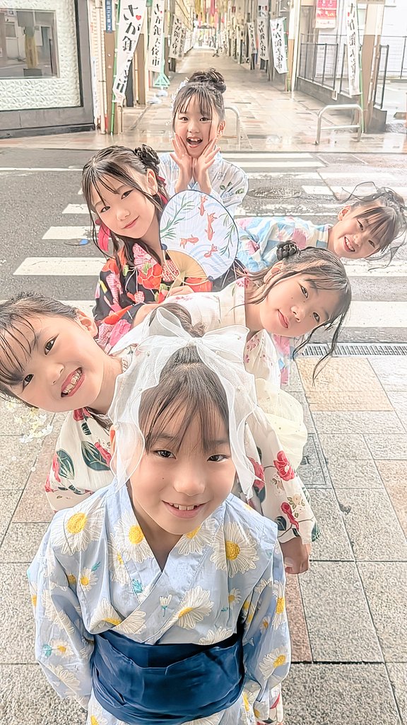 hirakawa1963's tweet photo. 佐賀エスプラッツホール 7月5日☂
初夏 ライブ前の
商店街浴衣セッション撮影会
めちゃ可愛いく撮れた❤(ӦvӦ。)
雨☂がなければ最高のロケーション
だったのに
#福岡JSアイドル
#StarRabbit #すまいるきゃんでぃ
#浴衣撮影会 https://t.co/Fg3PSizXHk