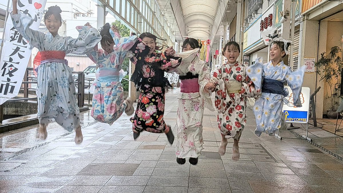 hirakawa1963's tweet photo. 佐賀エスプラッツホール 7月5日☂
初夏 ライブ前の
商店街浴衣セッション撮影会
めちゃ可愛いく撮れた❤(ӦvӦ。)
雨☂がなければ最高のロケーション
だったのに
#福岡JSアイドル
#StarRabbit #すまいるきゃんでぃ
#浴衣撮影会 https://t.co/Fg3PSizXHk