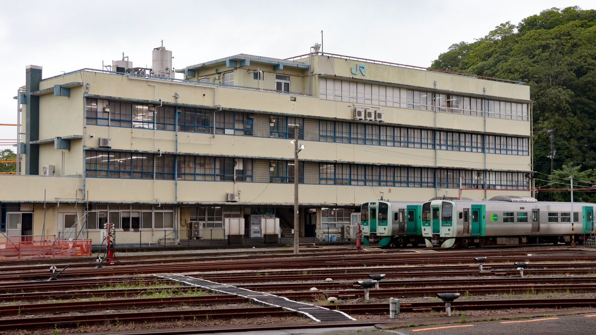 ride626_trv's tweet photo. 徳島駅は今日も電化される雰囲気はありませんでした。

#海垣継承駅巡り_中村編 https://t.co/9j9NHDguXH
