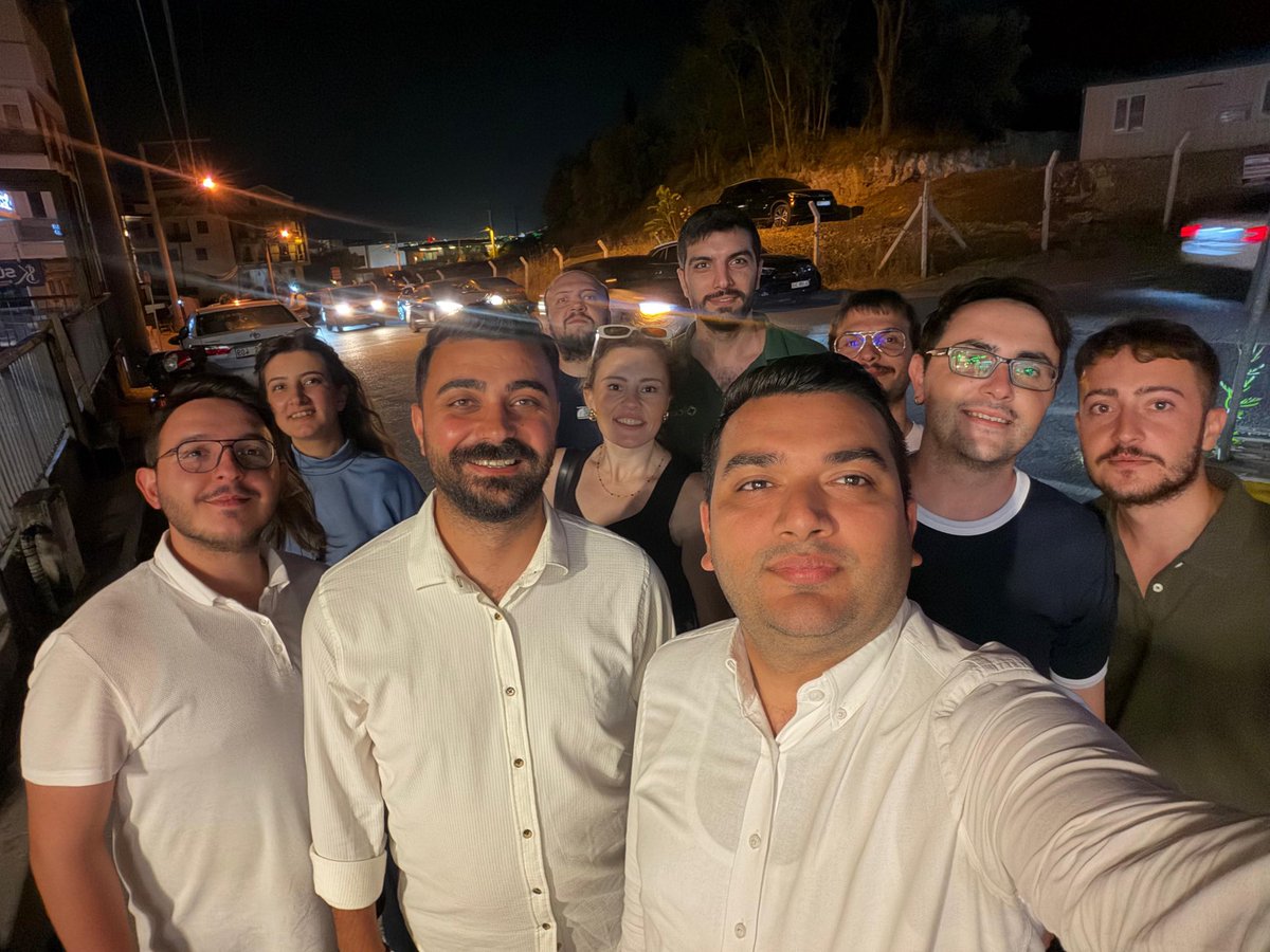 HayriZorer's tweet photo. 📍 DARICA

Sakın güler yüzünüzü kaybetmeyin, sakın yüreğinizdeki umudu kaybetmeyin. 
Umut burda, umut burda!
Her şey çok güzel olacak. https://t.co/dsk2IEM8cP
