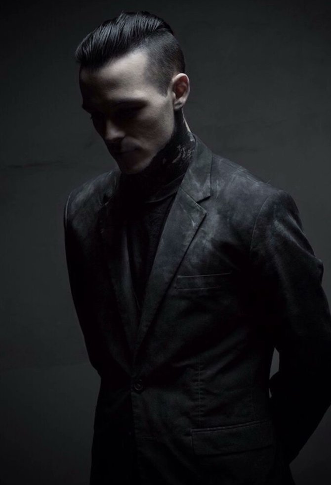 ReigningSympath's tweet photo. ʀᴇʜᴠᴇɴɢᴇ, sᴏɴ ᴏғ ʀᴇᴍᴘᴏᴏɴ
• ᴛʜᴇ ʀᴇᴠᴇʀᴇɴᴅ
• ᴏᴡɴᴇʀ ᴏғ ᴢᴇʀᴏsᴜᴍ ᴀɴᴅ ɪʀᴏɴ ᴍᴀsᴋ
• ᴋɪɴɢ ᴏғ sʏᴍᴘᴀᴛʜs
• ʜᴀʟғ ʙʀᴇᴇᴅ (sʏᴍᴘᴀᴛʜ/ᴠᴀᴍᴘɪʀᴇ)
• ʀᴜᴛʜʟᴇss
#ʙᴅʙ #ʀᴘ https://t.co/4jVofgD96i