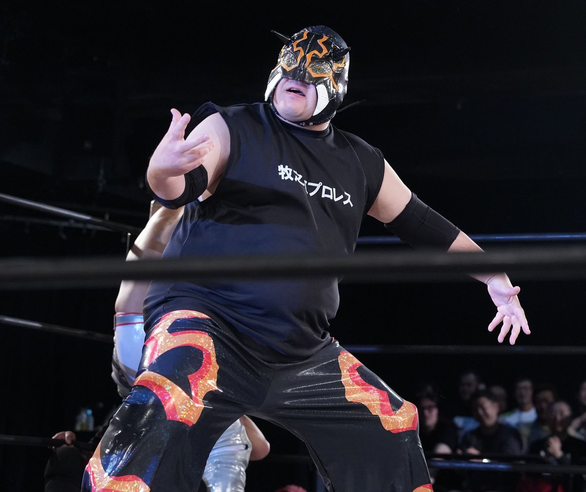 Namjunkzone's tweet photo. ・ハリケーン鬼刃
・オノ-D-タクマ
・覇王やすのり
静岡の牧之原プロレス、北海道のEWA、大阪のDWA OBとローカル系まとめて登場。
この辺はまだ観たことない人たち。
#超日本プロレス
#ノーギャランブル https://t.co/fC8FcB2fMB