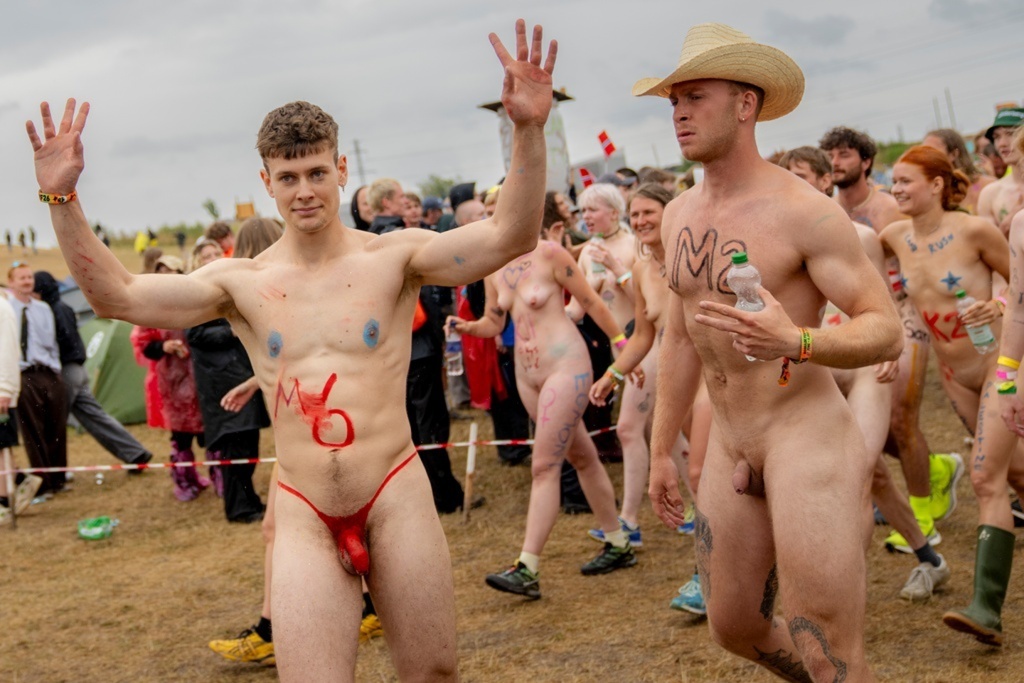 FHunksblog's tweet photo. Today on FH: The 2026 Roskilde Festival
https://t.co/Wz5MJEva8F https://t.co/iwXMi6EZFx