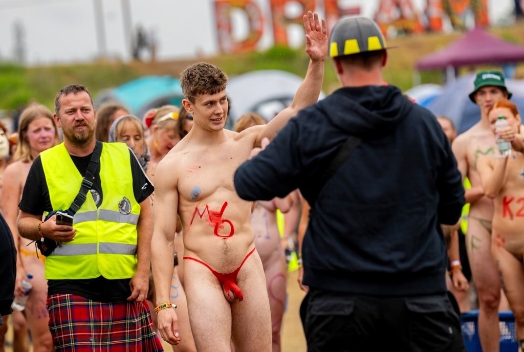 FHunksblog's tweet photo. Today on FH: The 2026 Roskilde Festival
https://t.co/Wz5MJEva8F https://t.co/iwXMi6EZFx