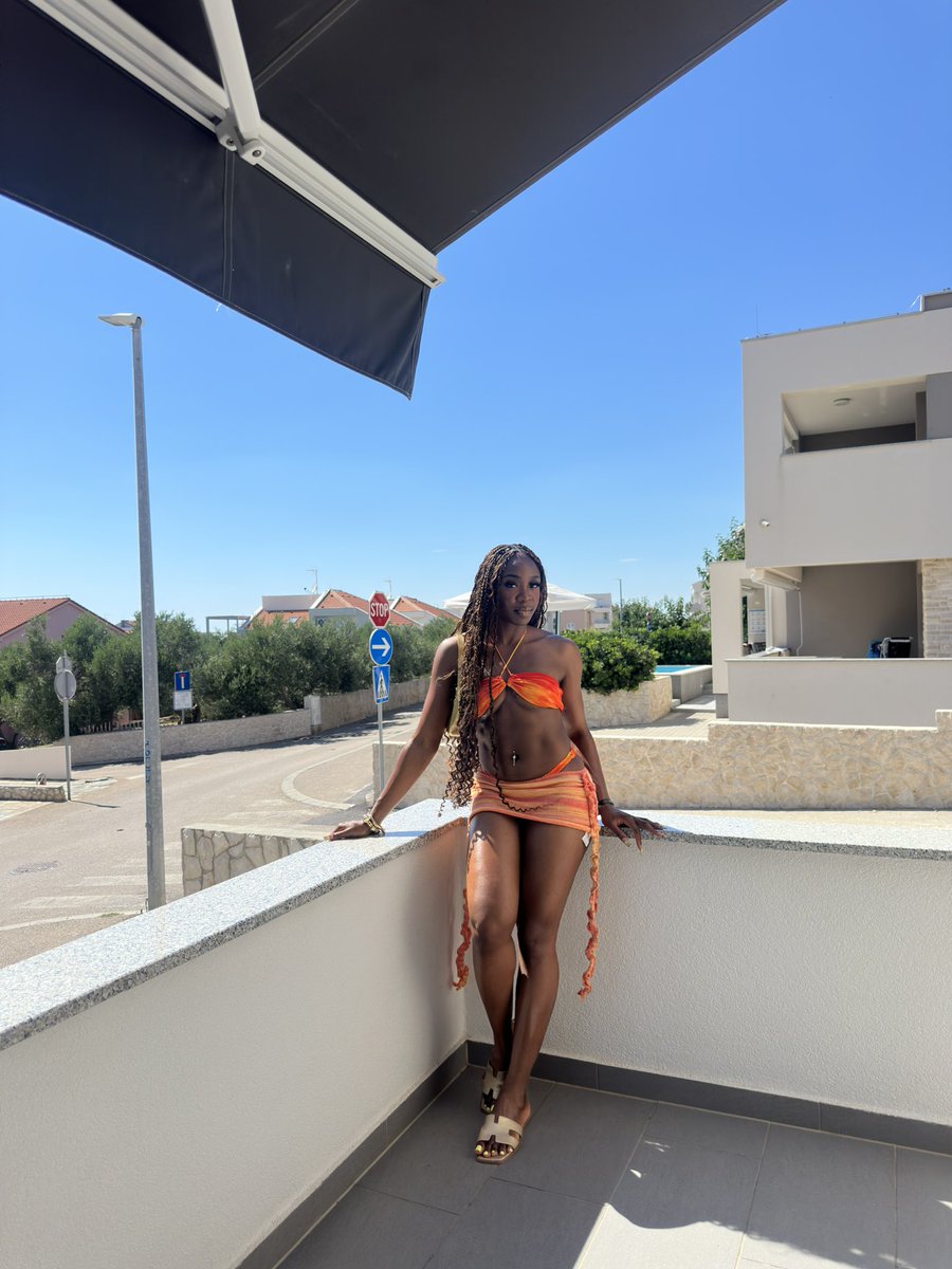 chereeesh_'s tweet photo. Brought the heat to Croatia π
#RebelXscape https://t.co/KufUkFrryG