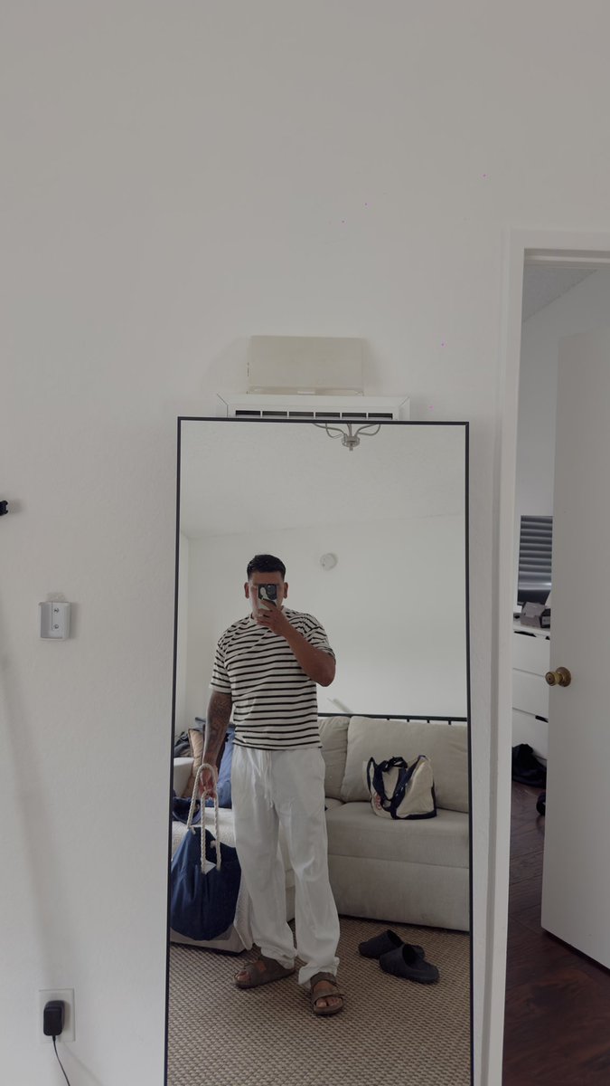 Emmjayzz's tweet photo. It’s starting to feel like summer 
#fyp #fypppppppppppppppppppppppppppppppppppppppppppppppppppppppppppppppppppppp #latino #la #trending https://t.co/BbeTOcayKD