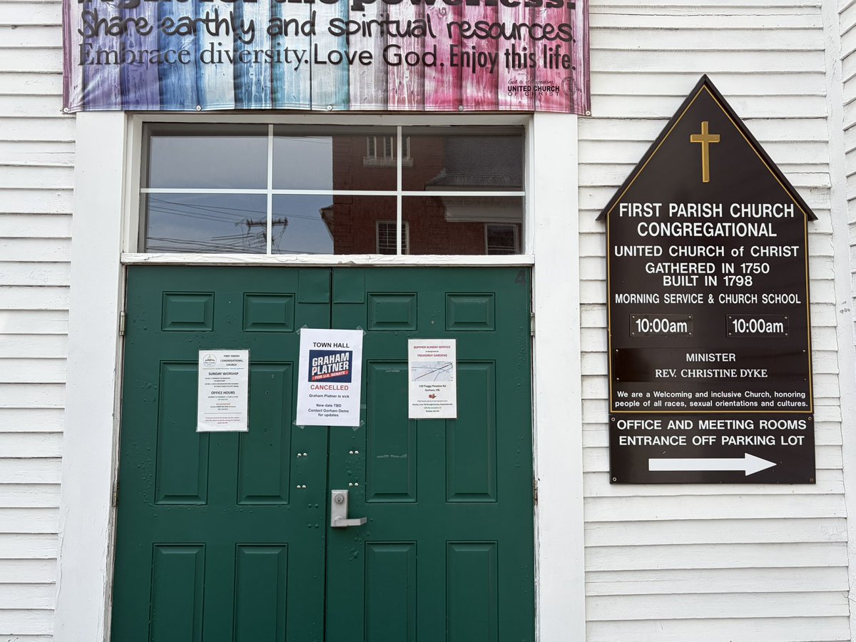 AlecAHernandez's tweet photo. GORHAM, Maine — posted on the door of the site where Platner was set to hold a town hall this evening. https://t.co/Os8AeFtHHD