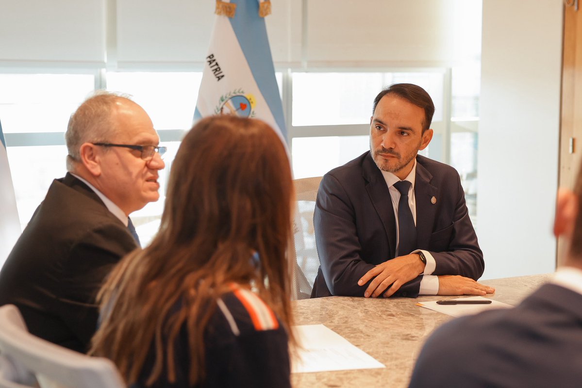 JPValdesok's tweet photo. En el marco de @AmbEyalSela, presentamos junto al equipo del @CorrientesGob, el enorme potencial de nuestra provincia en innovación, conocimiento, producción e inversión. Trabajamos en vistas a construir una posible alianza estratégica con Israel para fortalecer y expandir nuestra agroindustria y generar más oportunidades para los correntinos 🇦🇷🤝🇮🇱