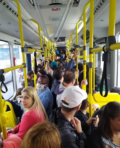 Selargatumama's tweet photo. @peterjordan Sim, aqui tá todo mundo triste pq os fudido milionários não ganharam uma copa, tadinhos https://t.co/48IvoWC4YO