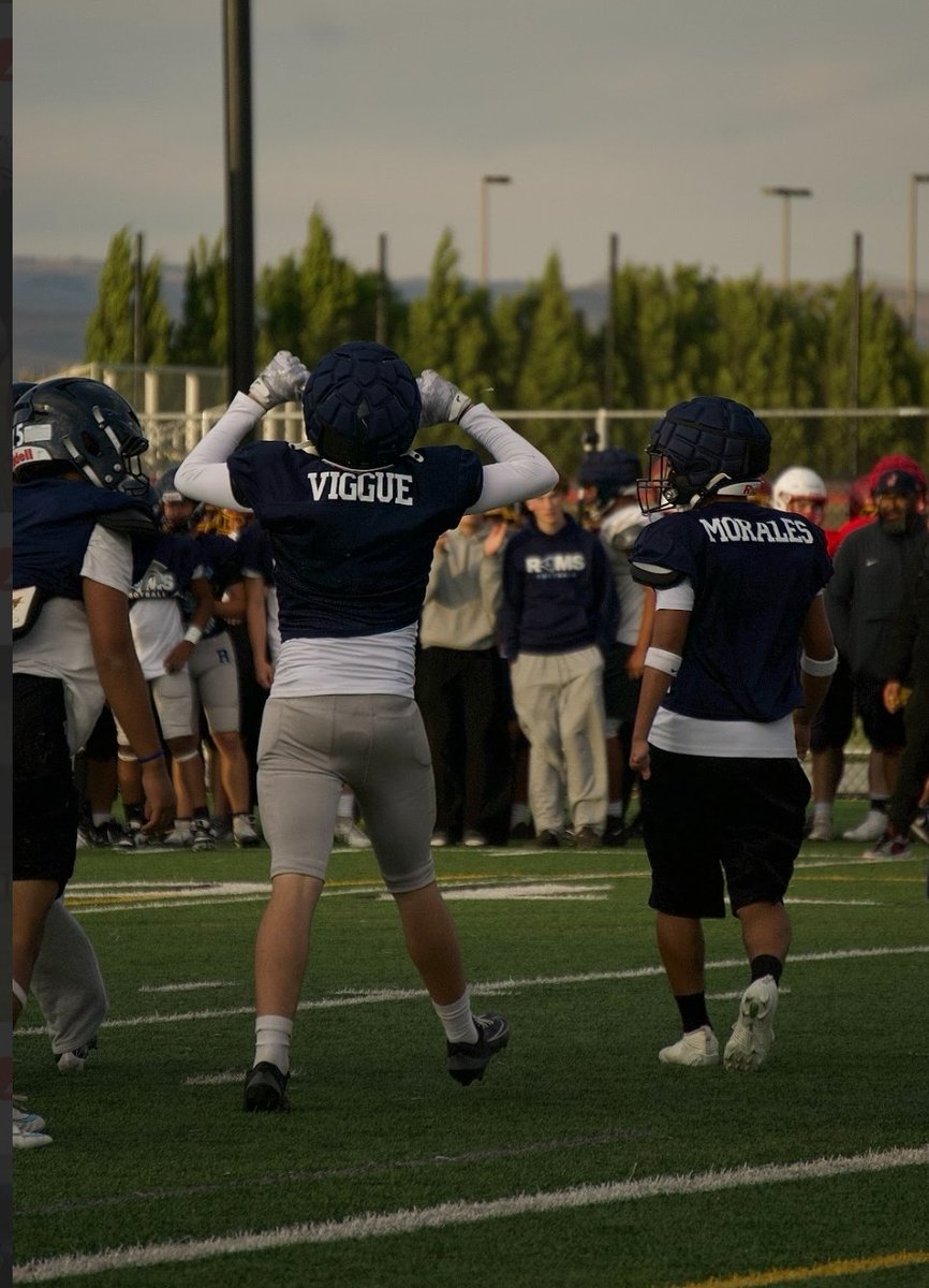 HighRogers76644's tweet photo. The Rogers Rams Football team had a great time at CWU football camp. 

I could not be more proud of these guys.  They grew as a football team, football players and men.  Keep grinding!  H.O.R.N.S. https://t.co/DwxKDZB9RD