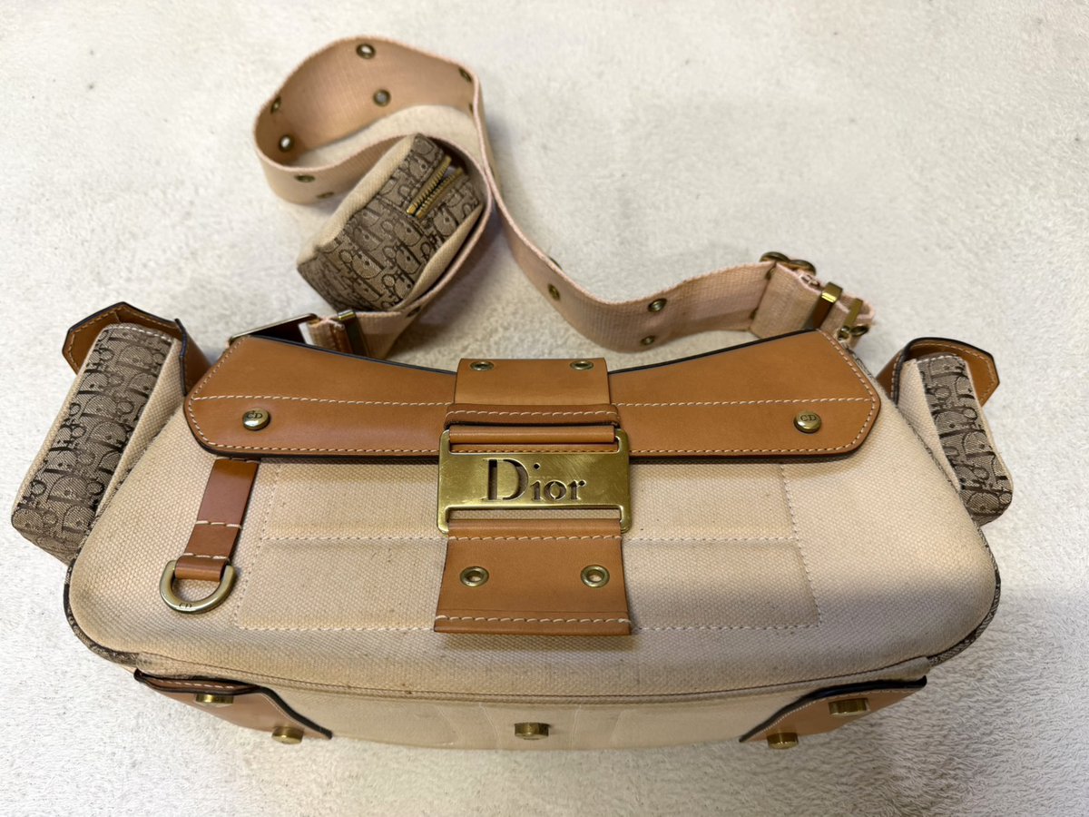皆様おはようございます！ 先日、DIOR(ディオール)のバッグをお