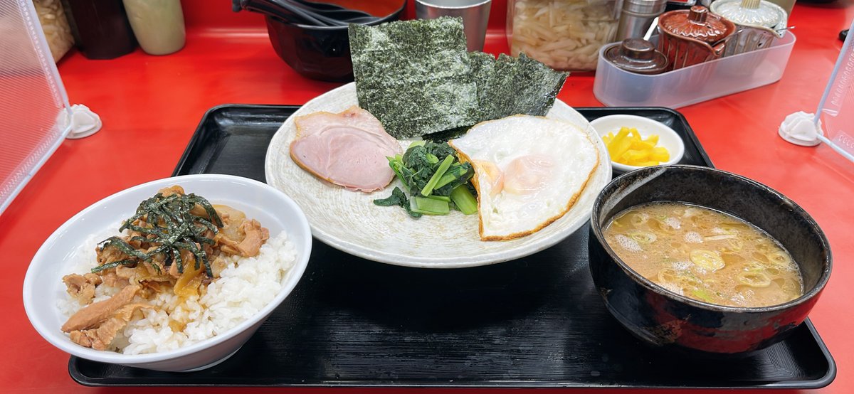 aKEI8RpX1i24405's tweet photo. 朝は杉田家さん祐光へ

朝定食まぶしに変更

今週も気合い注入(もう火曜日)💪🏻
今日も美味しく頂きました😋😋😋

@sugitaya_chiba https://t.co/mDhQwdaEU1