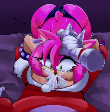 ChidnaKnuckles's tweet photo. “The rock concert was boring so I invited Amy over to the island for a more exciting end to the night.”

Art by nes panda https://t.co/tJmg0NgvCc