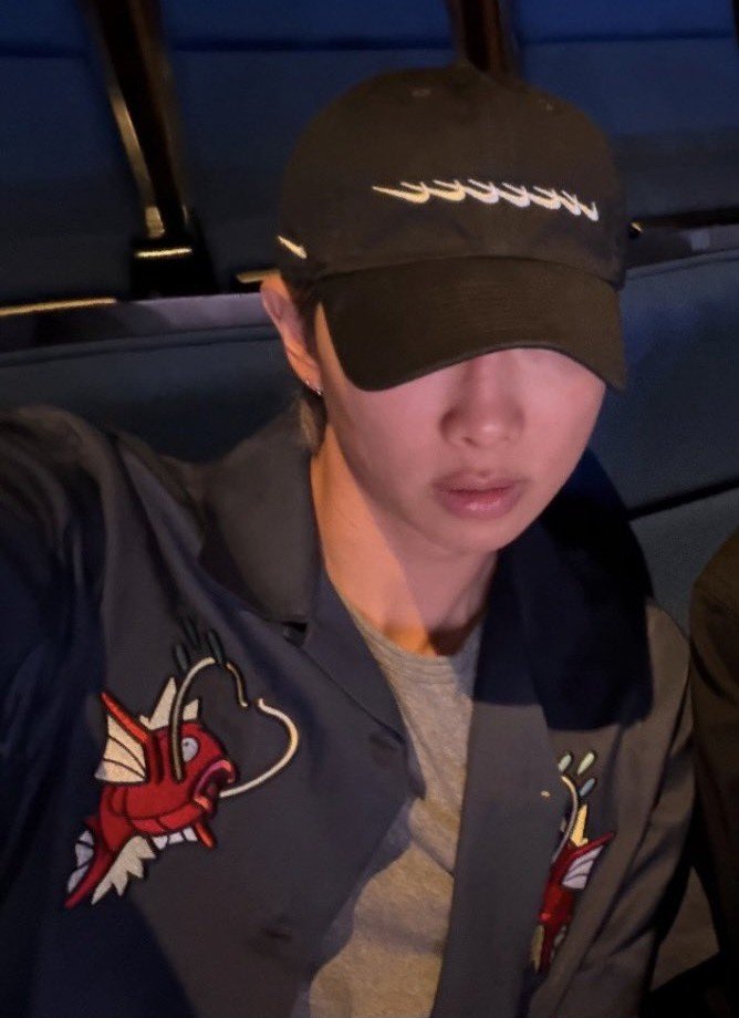 nyamjinluv's tweet photo. this only means one things in south korea https://t.co/PdElgFPxEq