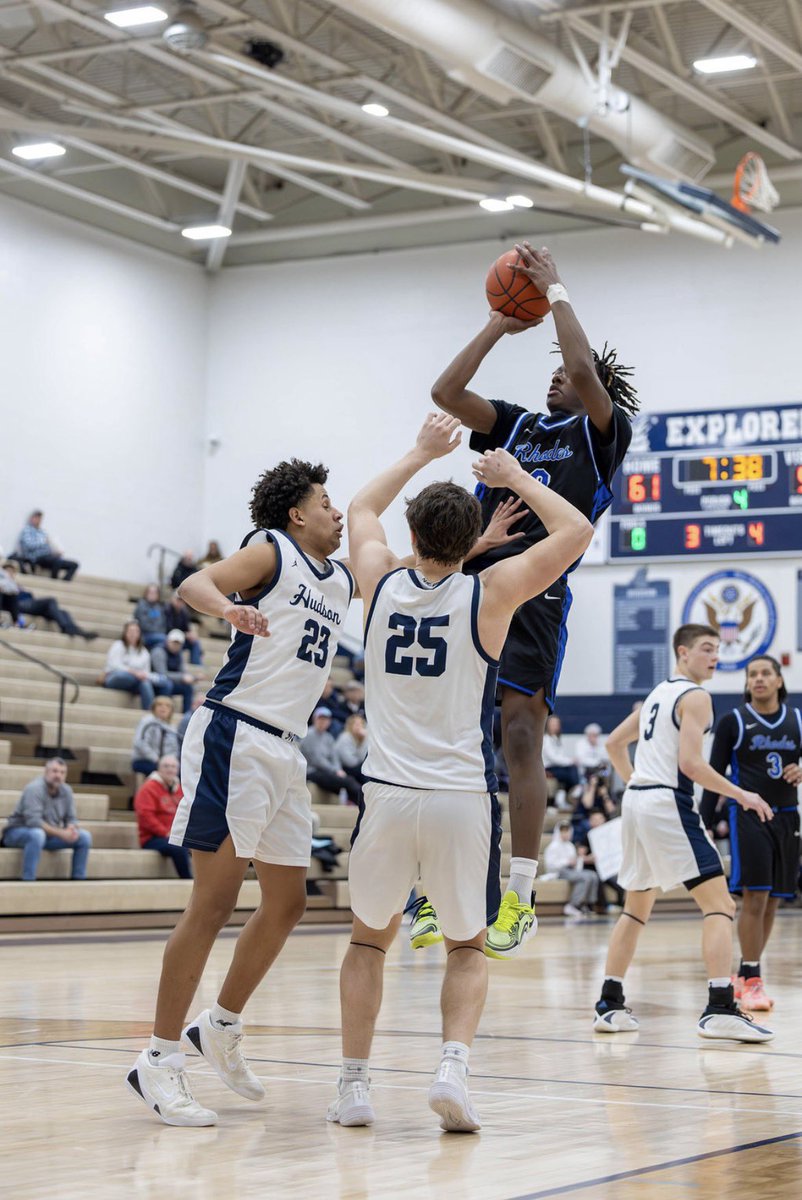 RodgerSimp1cg's tweet photo. 2028 Evandrew Edwards tells me he’s been In contact with Malone U and Lyon College. He’s also recently been offered by West Virginia Wesleyan University.

He will be playing on the P32 circuit with OBC in Saint Louis this weekend and Memphis Tennessee the next weekend. https://t.co/SzsI6caqVf