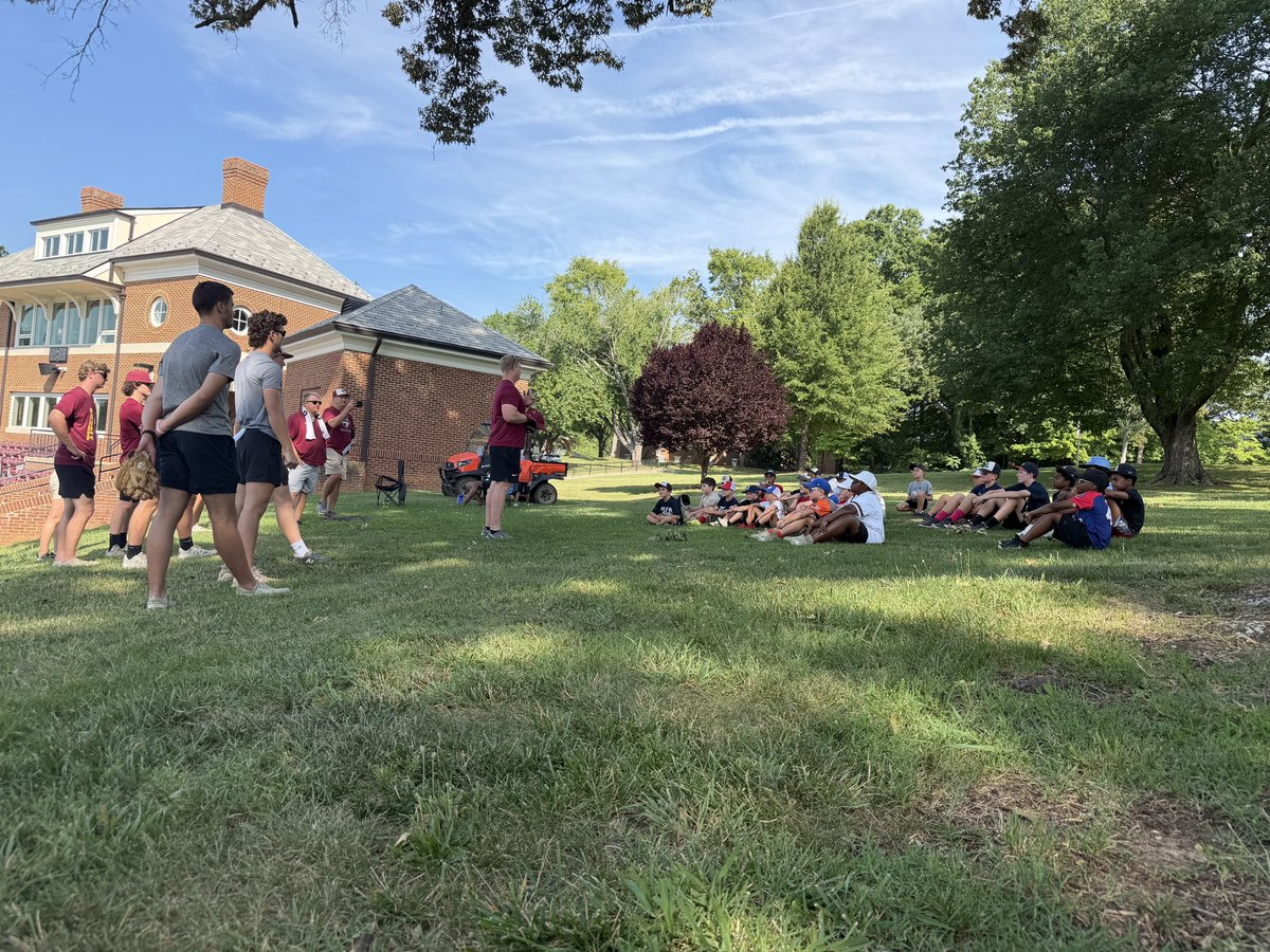 HSC_Baseball's tweet photo. Day one of youth camp was a blast. Thanks to the campers for your positive attitudes and effort despite the heat! Let’s run it back tomorrow. https://t.co/ZKUJhy1fJl