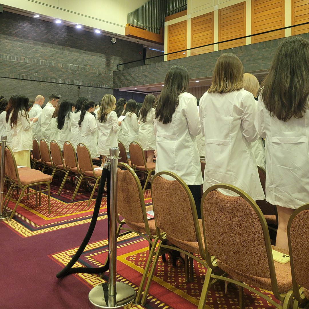 MassDental's tweet photo. Congratulations to the students who participated in last week's Boston University Henry M. Goldman School of Dental Medicine (@budental) White Coat Ceremony, proudly sponsored by the Massachusetts Dental Society.  #massdental #BUASDA https://t.co/UoKSuvXJWw