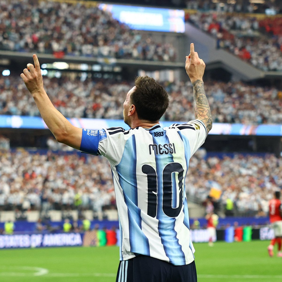 KartalRecord's tweet photo. Dusan Alimpijevic: “Dünya Kupası’nda Lionel Messi nedeniyle Arjantin’i destekliyorum. Messi’yi seviyorum.” https://t.co/e7NKkJEw2v