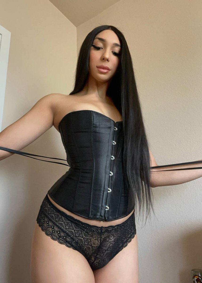 MeemeJerry's tweet photo. Who is ready for me 
DM https://t.co/DFeHWGZ5gU
