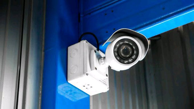 IwereNews's tweet photo. BREAKING: The Edo State Security Squad has directed business owners across the state to install Closed-Circuit Television cameras at their premises on or before July 30 as part of efforts to strengthen security and tackle crime.

The spokesperson for the squad, Noah Idemudia, announced the directive on Monday while briefing journalists in Benin City.