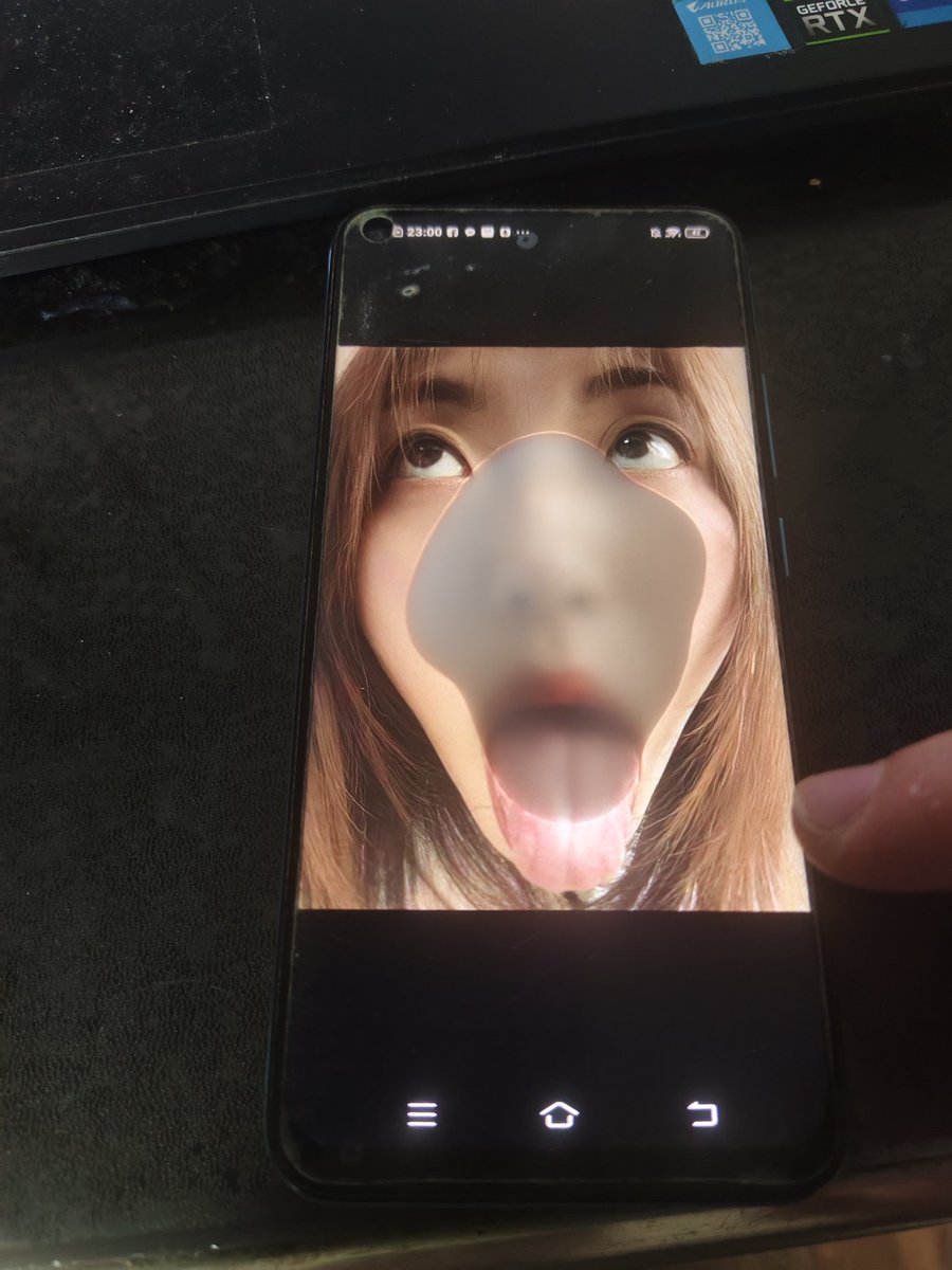 AnXing70295's tweet photo. 有些廢物男人看到自己女人跪在別人胯下大口吸自己的小雞巴就會無能的狂跳了 https://t.co/sbZqsiOC5j