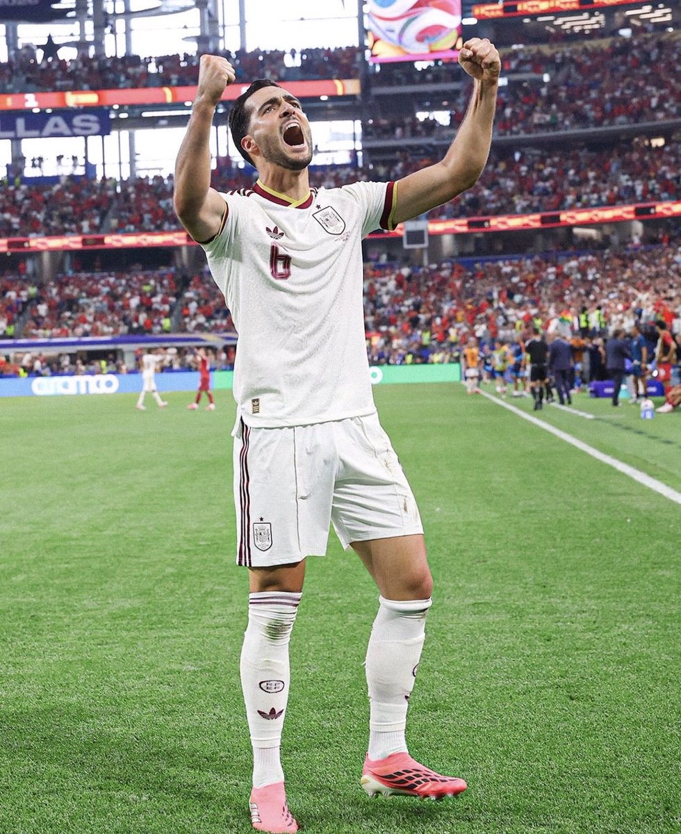 Molly_AFC's tweet photo. The peace we’re having on the timeline is proudly brought to you by Meriiiiinoooo ❤️ https://t.co/GLP1TVESLC