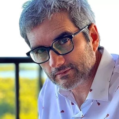eramiren2021's tweet photo. Él es Felix de Bedout, periodista de extrema izquierda que votó por Cepeda mientras vive en Miami

Con Duque opinaba de política, ahora solo habla de Futbol.

Sin olvido para estos vende patrias https://t.co/YFCPFMCYH6