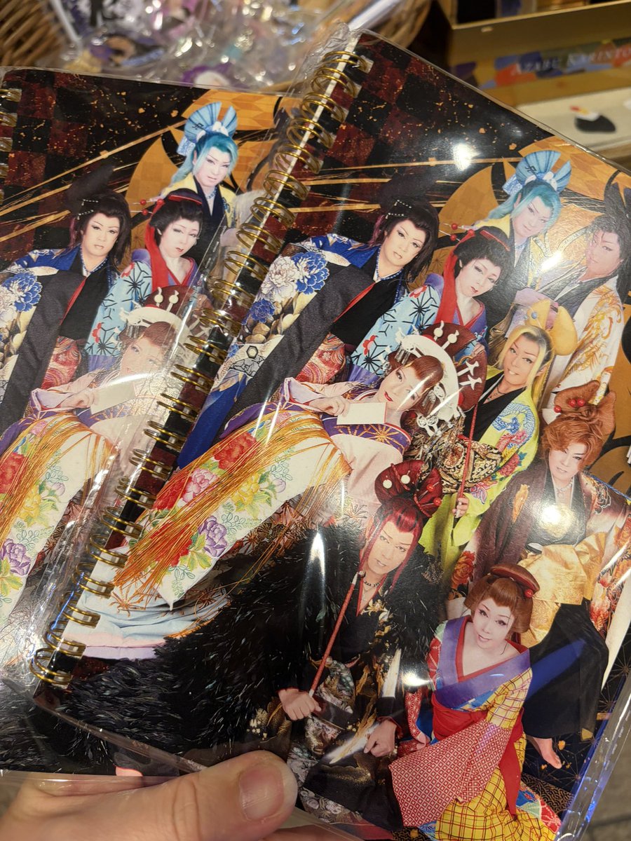 ano0906's tweet photo. ＃劇団鯱  
#木馬館グッズ　
劇団鯱　盛り上がってますよ　　グッズたくさん用意してます✨　
↓続く https://t.co/nHK8MMJk7l