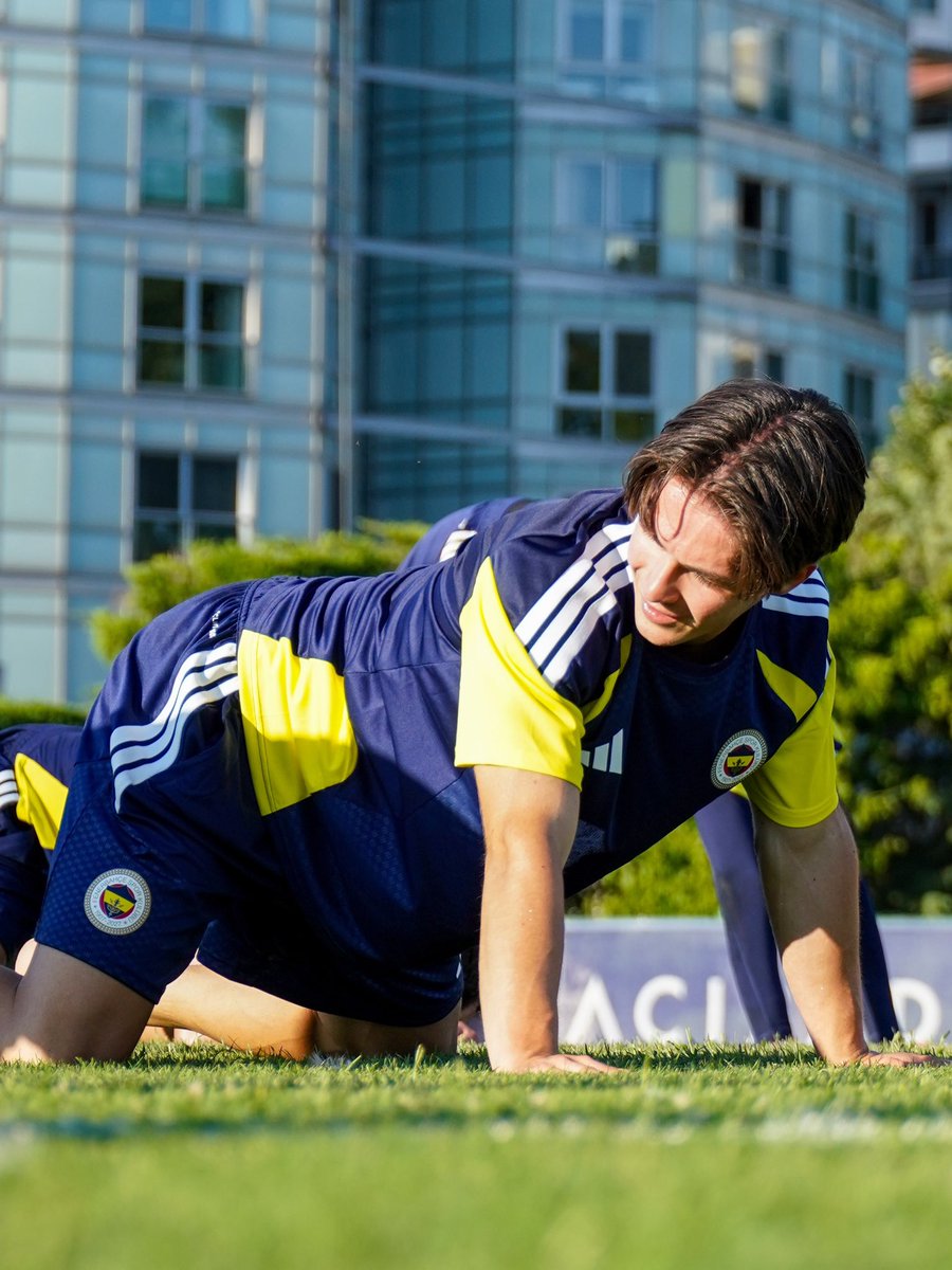 fbakademi's tweet photo. 📸 Yeni sezonun ilk antrenmanından kareler.

#U19 #GençKanaryalar https://t.co/yWo53PCK5g