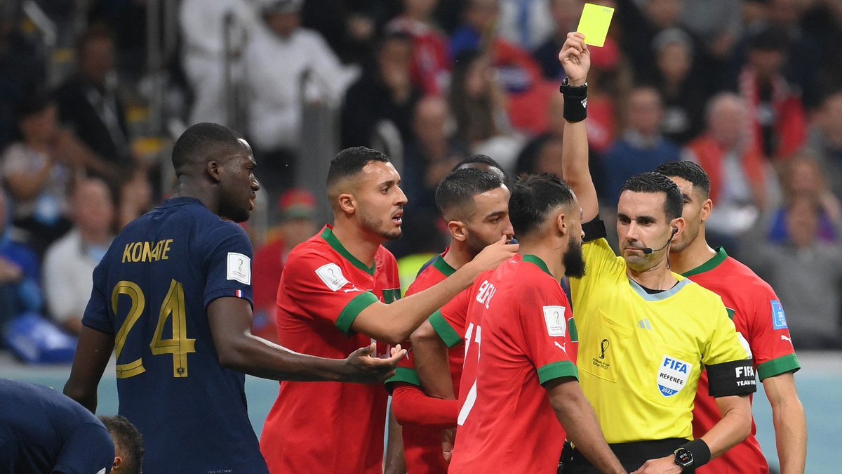 MounaNaceri's tweet photo. نطالب الفيفا @FIFAWorldCup  بتحكيم عادل لمباراة المغرب ضد فرنسا.#لا_للتحيز_التحكيمي🇫🇷🇲🇦

#FIFA_NoRefereeBias 🇲🇦🇫🇷
#FIFA_NoAlSesgoArbitral 🇲🇦🇫🇷
#FIFA_NonAuPartiPrisArbitral 🇲🇦🇫🇷
#FIFA_HakemTarafgirligineHayir 🇲🇦🇫🇷 https://t.co/27sEwvQpBw