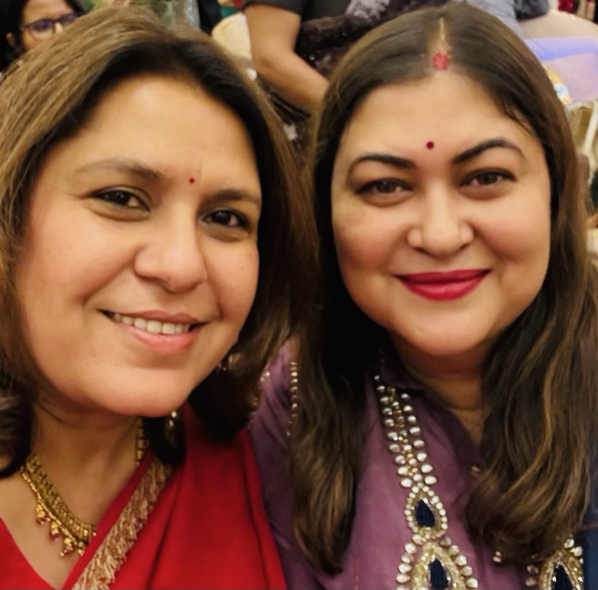 NayakRagini's tweet photo. दो दीवानी शहर में 🔥 https://t.co/WE7ls3k76N