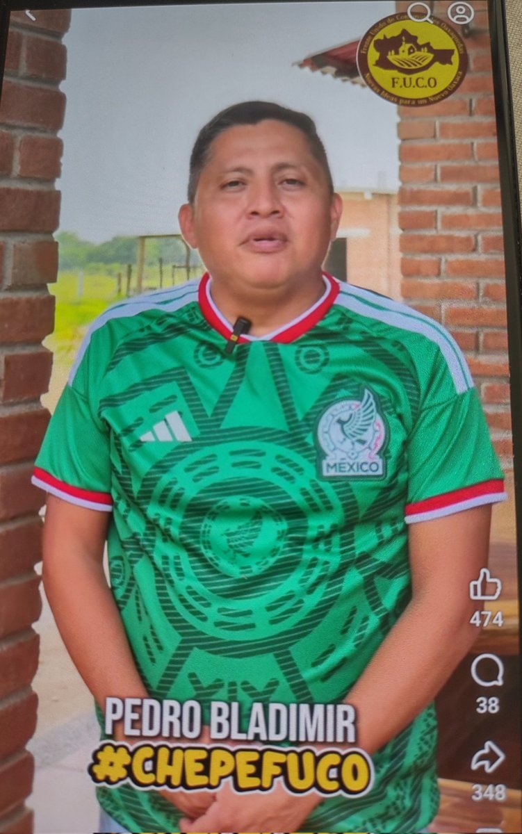 Replica_Tweets's tweet photo. Conozcan al sepulturero de #Juchitan quien se denomina #ChepeFuco y será impuesto por @Nino_Morales1 @senadomexicano como edil
Dicen que ya está platicado con @salomonj y @EMILIOMONTEROP
Así la democracia de @PartidoMorenaMx
Seguirá la #violencia en el #istmo https://t.co/5ROj0Q6Q0m