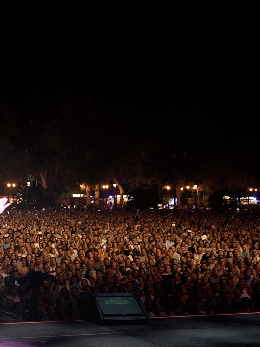 antoniorozco's tweet photo. Perdónenme por no querer despertar de este sueño... A Sevilla, porque me dormí en tus brazos y me desperté revolcándome en tus ganas... Qué barbaridad...
GRACIAS!!!

📸 Ramiro Unceta / Niccolo Guasti / Mauri Buhigas https://t.co/Kjg4IdQOc5