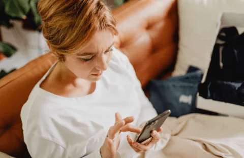 LocaliQ's tweet photo. Getting more website visitors: 🙂
Getting more website visitors who want to buy what you sell: 😍

Learn 25 strategies to drive more website traffic that converts from social media, search engines, email, and more!

https://t.co/daEu7zcGaB https://t.co/gEaESR9Piy