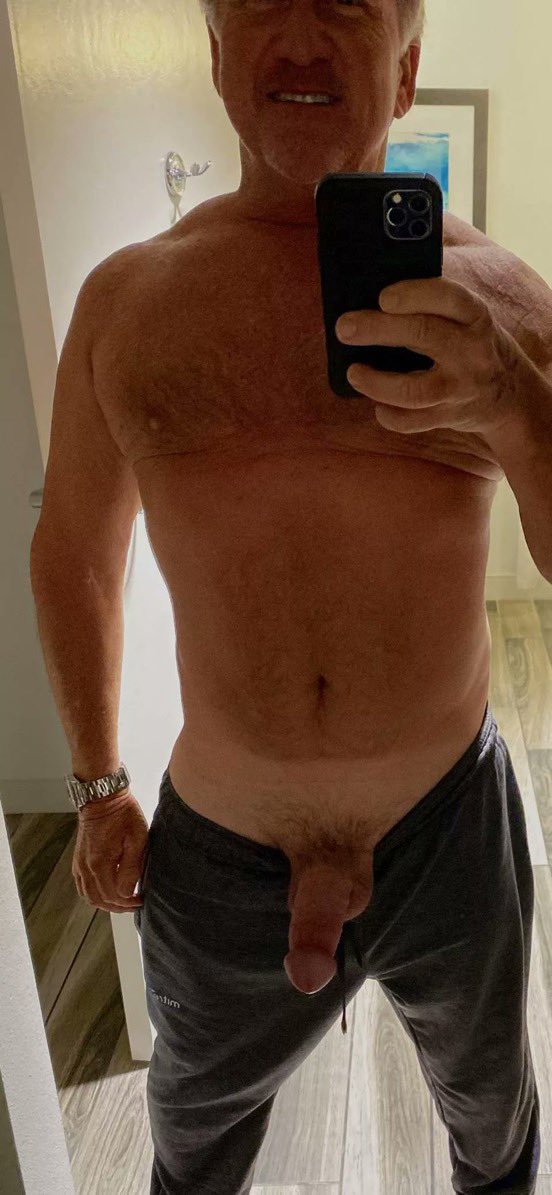 MHM3611's tweet photo. Daddy 🥵 https://t.co/A4CYUNIuNk