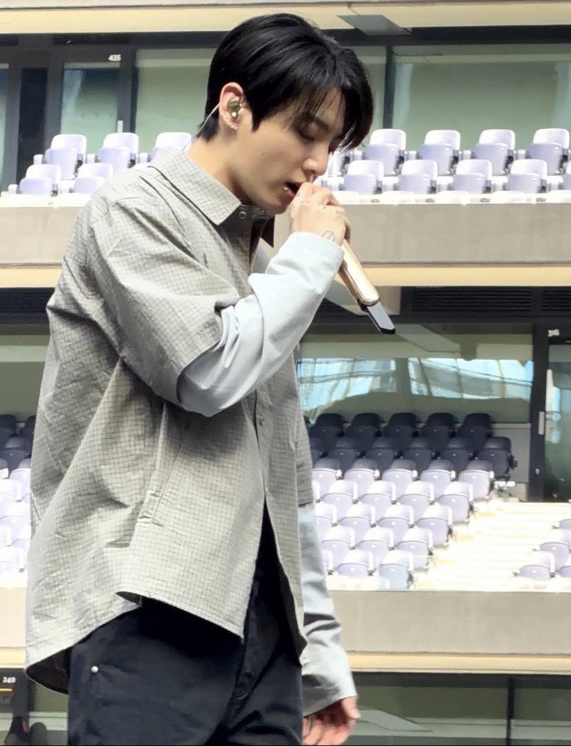 bts_jungkookyie's tweet photo. 🤍 https://t.co/YrdsyXEV0Q