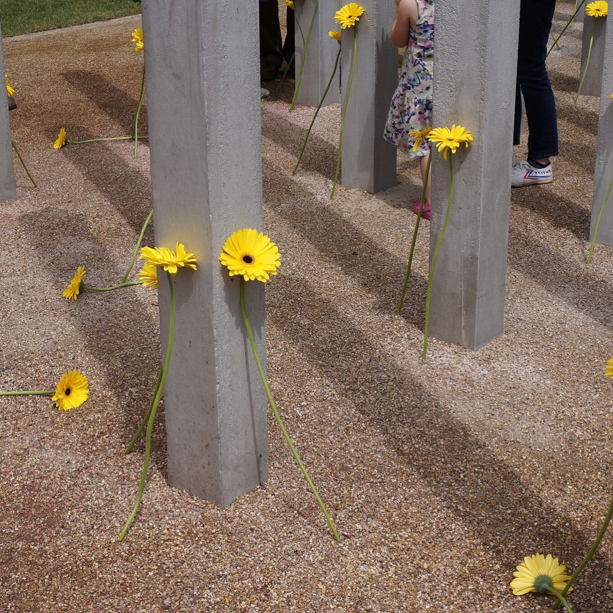 7July2005's tweet photo. Tomorrow the 7/7 community will gather at the 7/7 memorial in Hyde Park at 11.50am to commemorate the 21st anniversary of the London bombings. The event will be livestreamed at https://t.co/YIMgElh5jQ

#7JulyRemembered #LondonBombings https://t.co/qBWNPjdXO5
