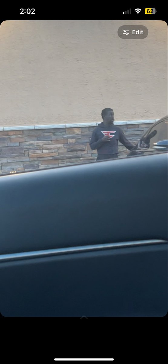 m1keycapalot's tweet photo. damn yo @FaZeClan yall got crackheads in the drip 🤣🤣 

#fazeclan #coreboys #createownruneverything https://t.co/AsJcjnb8LM