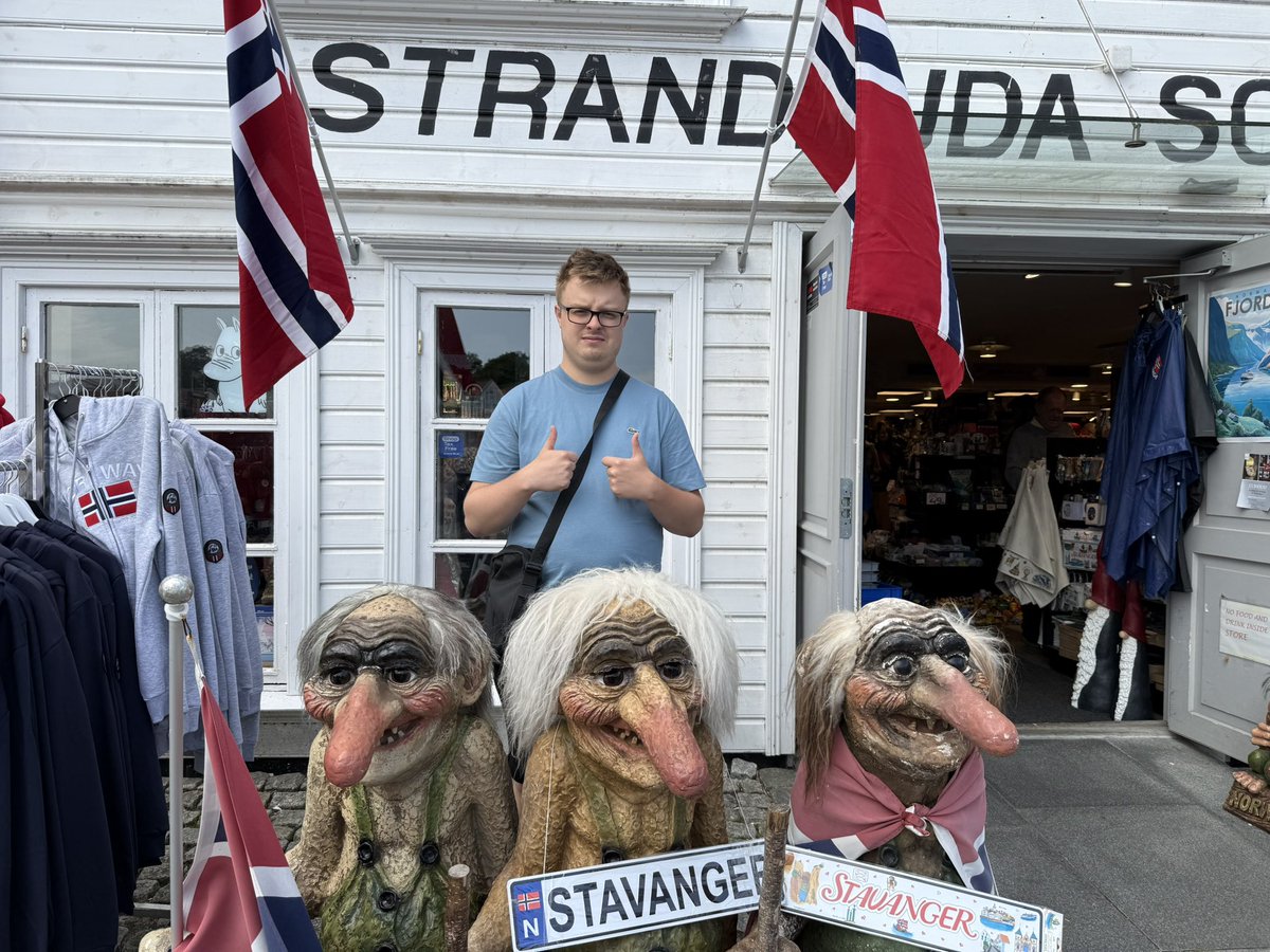 Keanubun's tweet photo. Norway 🇳🇴 part 1 https://t.co/UvTN3Q8RFy