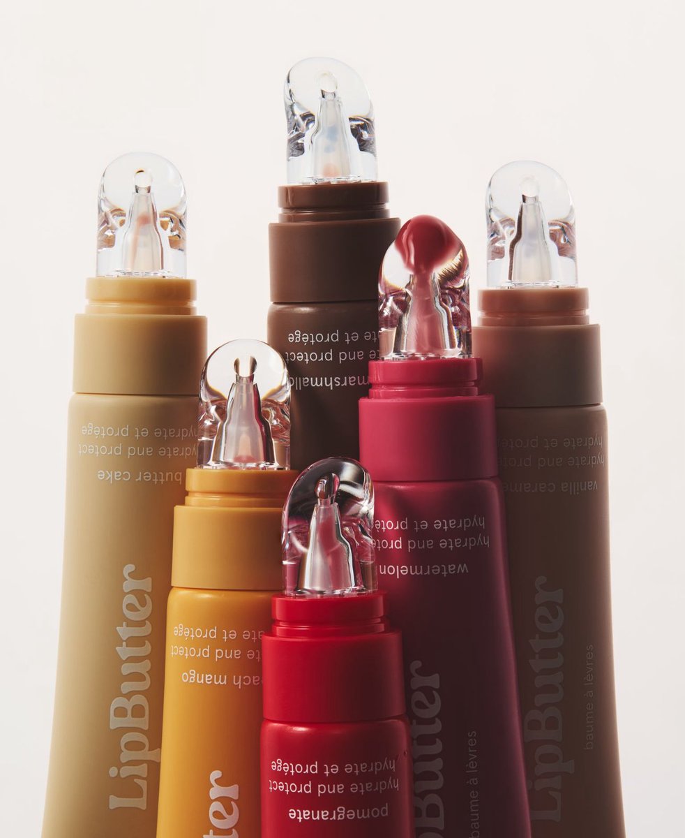 kyliecosmetics's tweet photo. the full lip butter line-up:

👄 vanilla caramel
🤎 toasted marshmallow
🥭 peach mango
💋 pomegranate
🧈 butter cake
🍉 *NEW watermelon

shop now at https://t.co/FAJOPZBpsn and @ultabeauty! https://t.co/wCGQihUxNv