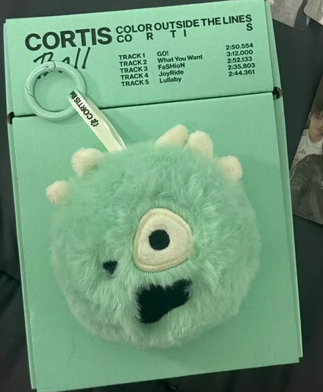 zakatjuhoon's tweet photo. #wtb #corball Hai wtb corball only nyang ijo, no scam2 y, price dm aja dah (budget uhhmmm max 180k (?gtw)) https://t.co/YFrO4dVT1r