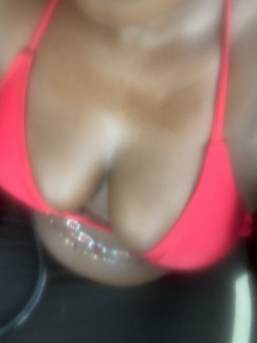 Nightguurl's tweet photo. Wanna nut wanna nut 🌰 
I need some on my #tits 

Buyingcontent sellingcontent sph cbt cei joi All fetish friendly #nsfw  #blackWoman #ebonytaboo #bigtitsmomِ https://t.co/dCUjCEOp62
