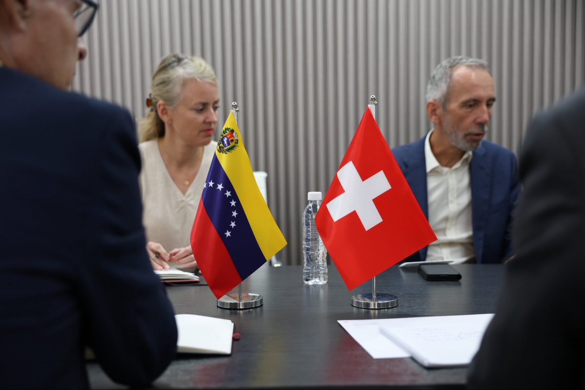 OliverBlanco's tweet photo. Reuniones con la Dirección General de Protección Civil y Operaciones de Ayuda Humanitaria de la Unión Europea (DG ECHO) 🇪🇺y la Cooperación Suiza 🇨🇭 para revisar los próximos pasos de la cooperación humanitaria en apoyo a los afectados por los terremotos. Seguimos fortaleciendo la coordinación para brindar una respuesta oportuna y efectiva.